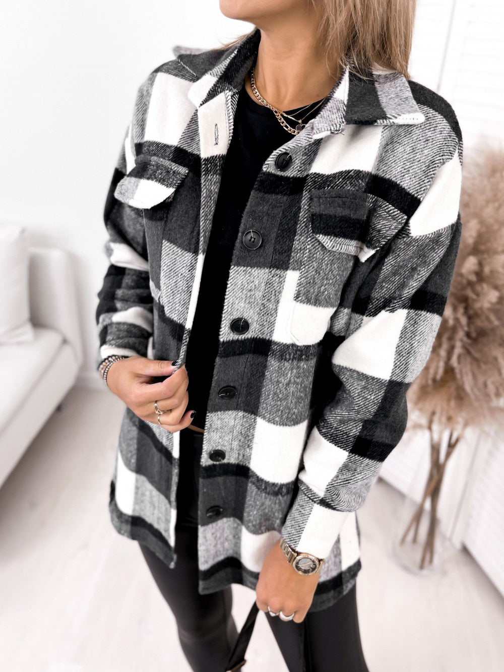 Veste Femme à Carreaux – Laine & Boutons