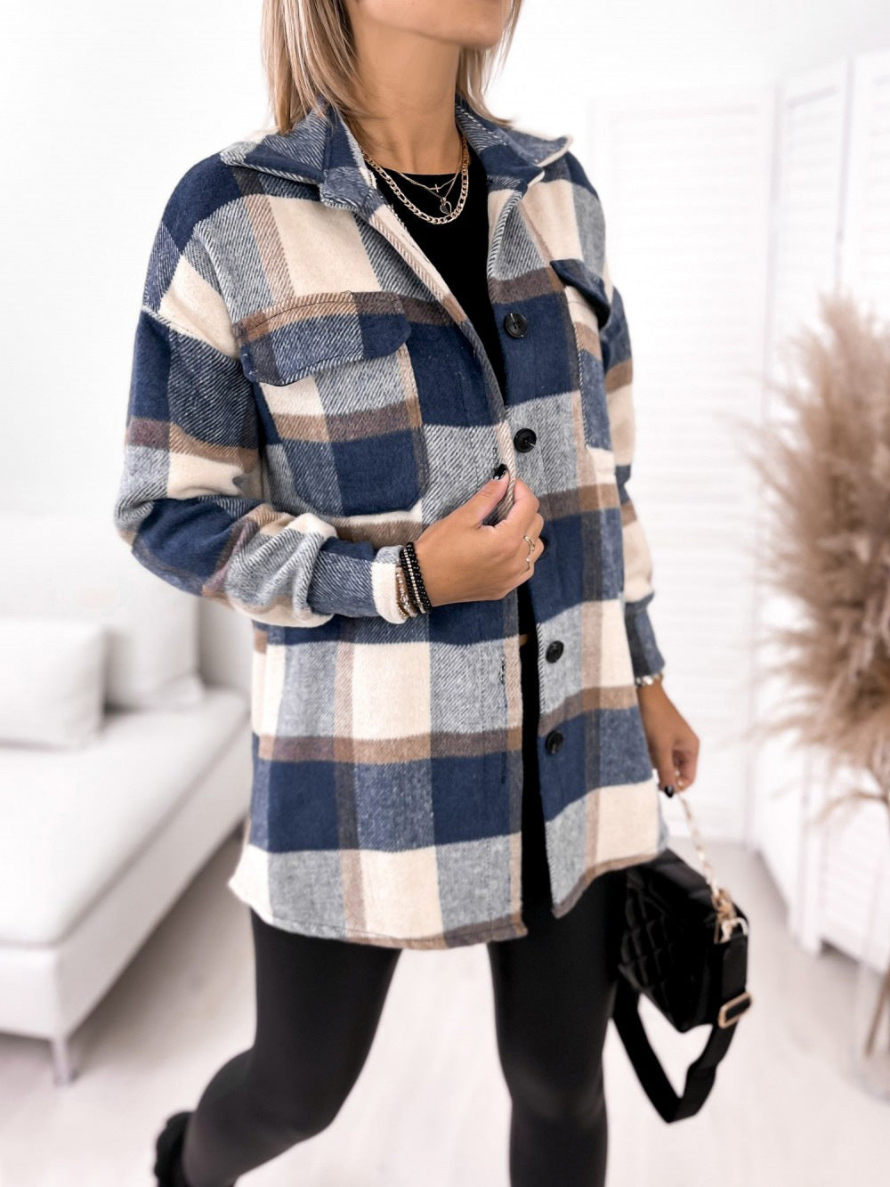 Veste Femme à Carreaux – Laine & Boutons