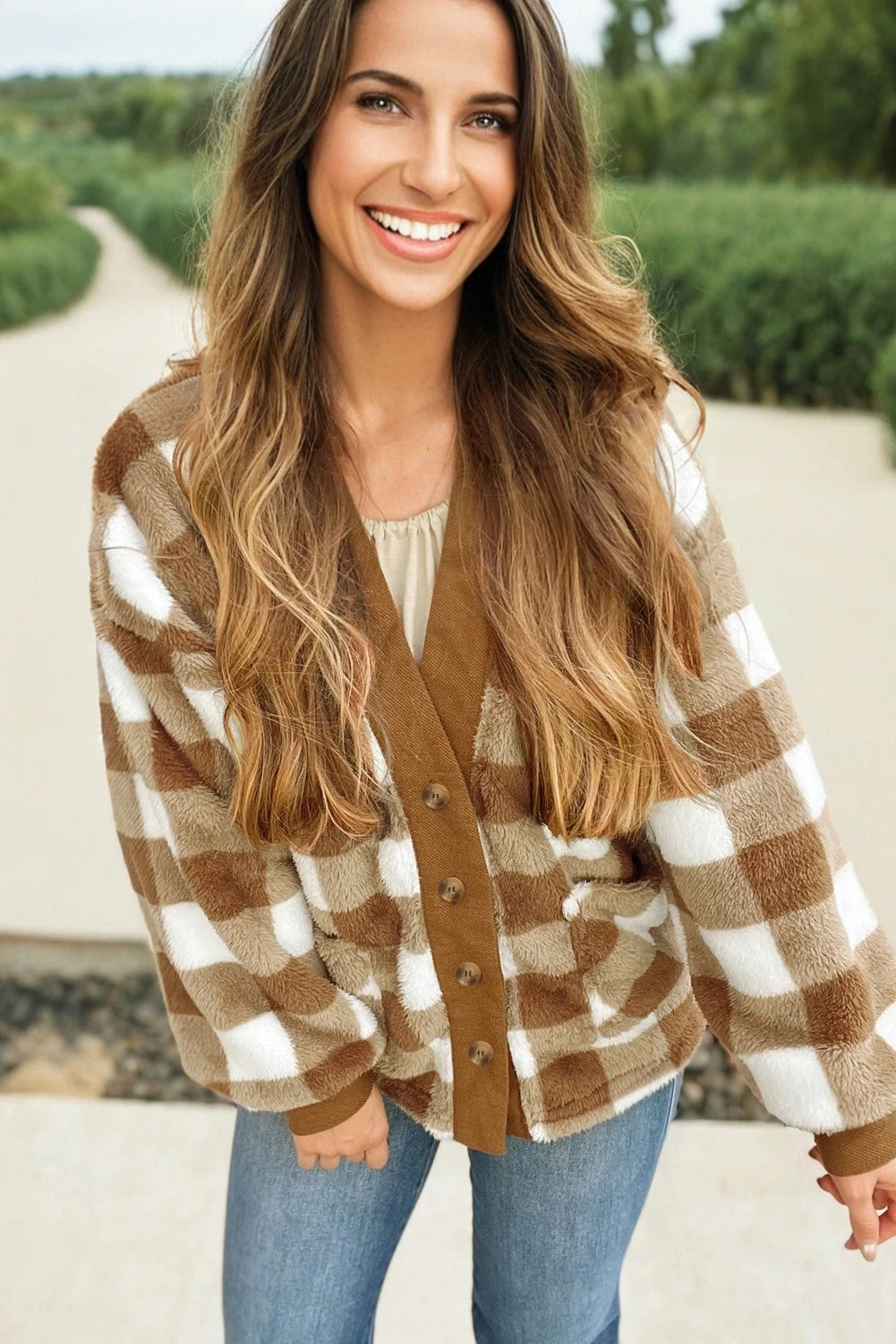Gilet Femme Laine – Motif Carreaux Marron