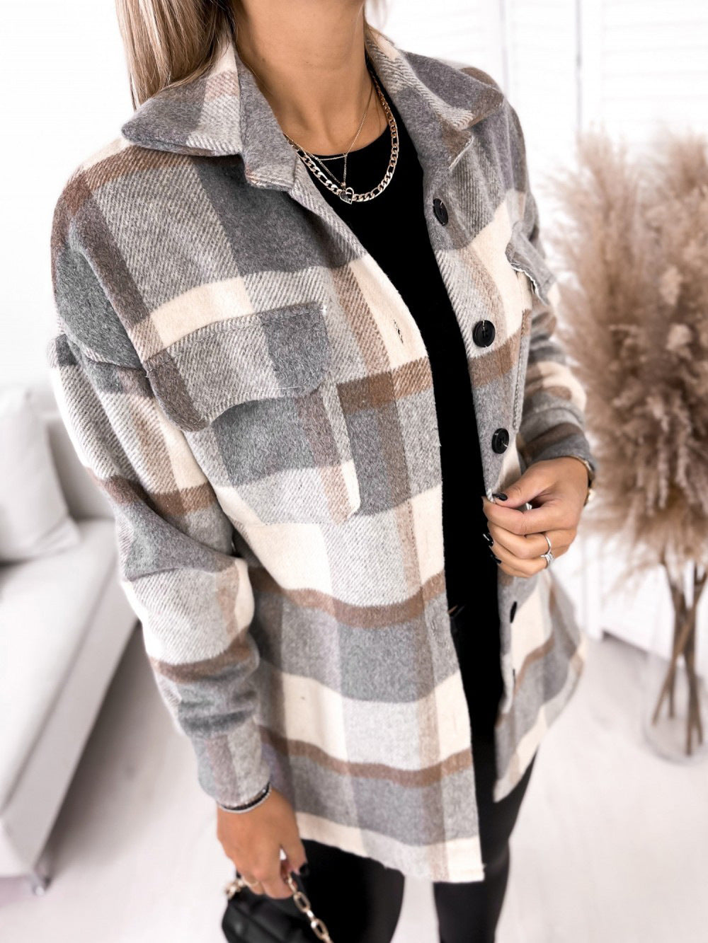 Veste Femme à Carreaux – Laine & Boutons