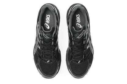 Retro Performance Sneakers – Black / Silver